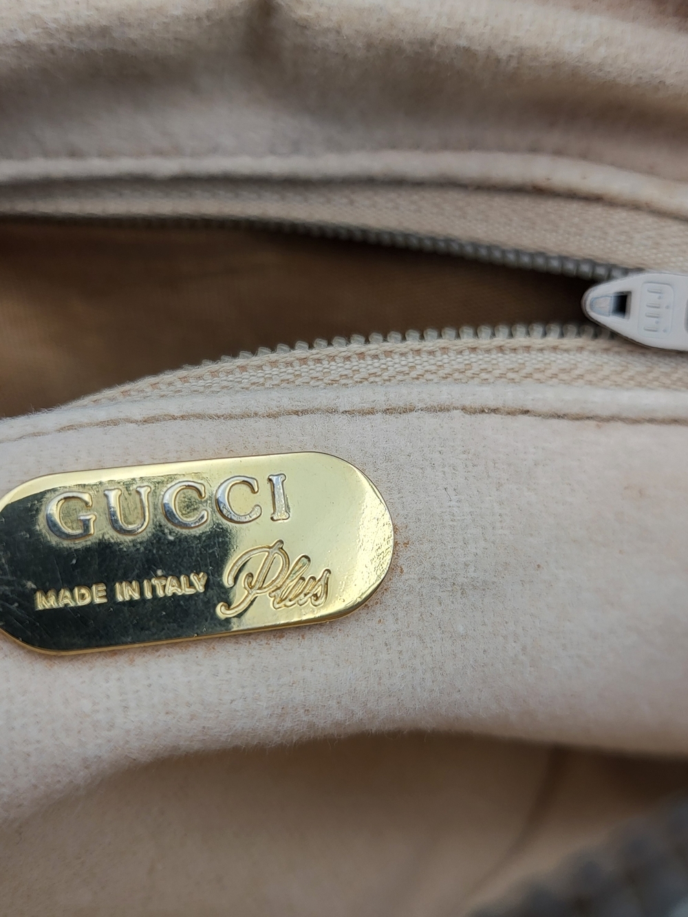 GUCCI GG PLUS CANVAS BEIGE SHOULDER CROSSBODY BAG..Vintage Authentic.. - Picture 8 of 16
